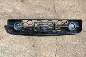 6r3j-8200-aew Ford 2005-2009 Mustang Honeycomb Grille Grill With Pony Emblem And Fog Lights Oem