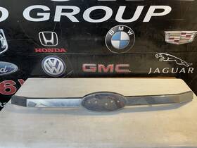 8a83-8150 Ford 2009 2010 2011 2012 Fusion Grille Trim Center Oem