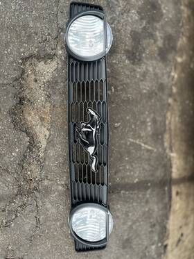 Ar33-8150-bbw Ford 20 10 Mustang Gt Upper Grille Grill With Fog Lights Oem