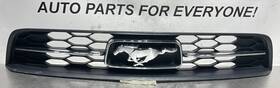 Ar33-8200-ahw Ford Ar3j-8200-acw 2010-2012 Mustang Upper Grille W Chrome Emblem Oem Genuine V6