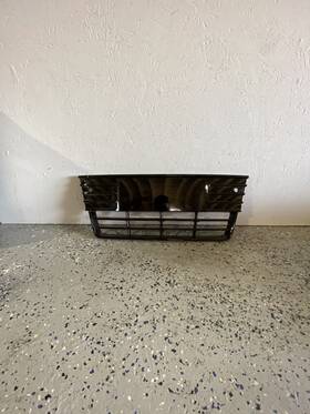 Bm5117k945jcw Ford Focus Grille 2012 2013 2014 Used Oem