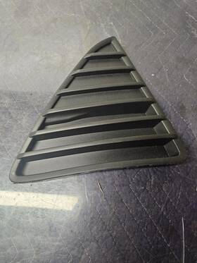 Bm5z-17e810-ea Ford 2012 2013 2014 Focus Titanium Front Right Griller Trim Cover