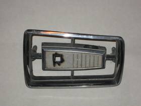 C7wb-88344-a Ford 1967 Mercury Cougar Grille Center Ornament Oem Emblem Corral Medalion 1968 67 68