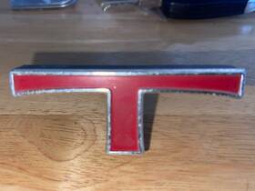 C902-8213-b Ford 1969 Torino Grille Emblem T Oem
