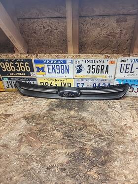 Cj54-8200-ddw Ford 2013-2016 Escape Front Bumper Upper Radiator Grille Oem 13 14