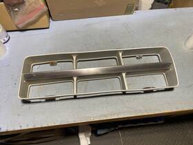 D1tz-8a406-ac Ford 1971 F100 Truck Grille Insert 1r Oem