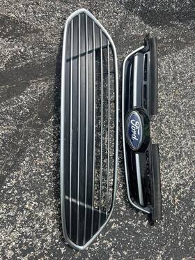 Dm51-r8200-aew Ford 2013-2018 C-max Front Upper And Lower Grille Set Assembly Oem