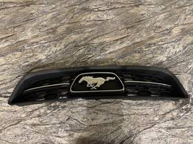 Dr3z8200ac Ford 2014 Mustang V6 Pony Package Upper Grille With Emblem
