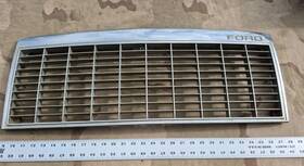 E1db-8150-a Ford 1981 81 Granada Front Bumper Grille Cover Oem