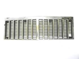 E3mb-8150-awa Ford Vintage Used 1983-1987 Mercury Grill With Emblem Logo #e3mb-8150-awa