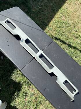 E3tz-17779-a Ford 84-88 Ranger Bronco Ii Air Deflector. Deflector - Stone. Panel. Lower