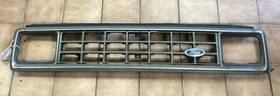 E77b8150bh Ford 1983-1988 Ranger Bronco Ii Front Grille Chrome Oem