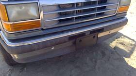 F1tz8200a Ford 1991-1994 Explorer Lower Trim Strip Below Grille Oem Silver