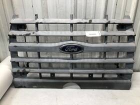 F5hb-8200-b5 Ford 1995-2025 F700 Grille - Used P/n F5hb8200b5