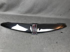 Ford F8oz-8419-aa 98-02 Lincoln Continental Front Hood Chrome Molding Trim With Embleme Oem