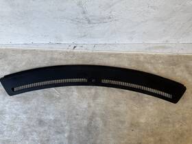 Fb5z-78044e82-cb Ford 2016-2019 Explorer Upper Defrost Dash Grille Oem Genuine