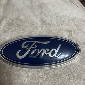 Fl14-8200-a-pia4 Ford 2017 Expedition Front Grille Emblem With Chrome Base Oem