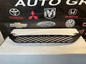 Fm5j-17k945 Ford 2015 2016 2017 2018 Focus Grille Lower Oem