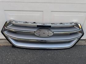 Ft4z-8200-aacp Ford 2015-2018 Edge Front Upper Grill Oem
