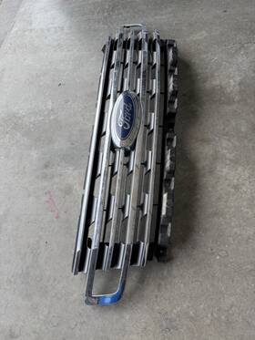 Jl1b8200bk5fla Ford 2019 Expedition Grille