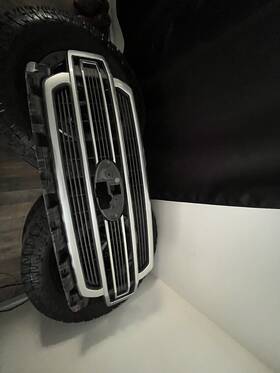 Jl3z-8200-ra Ford New Oem 2018-2020 F-150 F150 Limited Model Silver Grille Grill Jl3z8