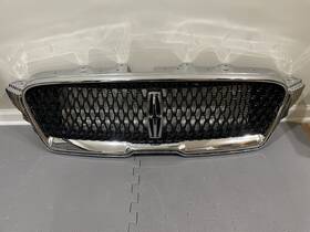 Lp5z8200 Ford 2017-2020 Lincoln Mkz Oem Radiator Grille Assembly Used Black Mash Nice