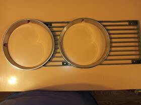 Diwb-13064 Ford/mercury 1971 / 1972 Cougar Headlight Trim Moulding Rt. Side Used