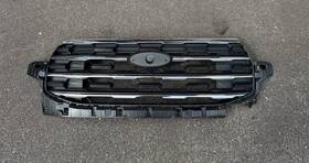 Rb5z-8200-aa Ford 2025 Explorer Front Grille Grill Oem Damage