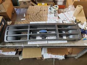 104-01450a Ford Truck Grille From 8501 Gvw Painted Fits 92-97 F250 Pickup 564487