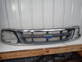 104-01575a Ford Truck 1997-2003 F150 Chrome Grille Oem Tested