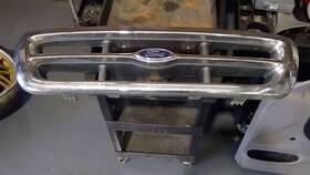 104-01613a Ford Truck Grille Excluding Electric Vehicle Chrome Fits 98-00 Ranger 1229621