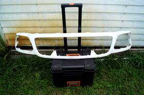 104-01689j Ford Truck 2000 Expedition White Painted Headlight Grill Surround Trim Oem