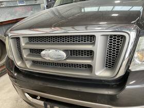 104-01826e Ford Truck Grille Chrome Surround King Ranch Fits 05-08 F150 Pickup 4442416