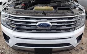 104-10653d Ford Truck Grille Upper 24 Hole Design Xlt Fits 18-21 Expedition 2132853