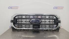 104-12219k Ford Truck 21 F150 Xlt Grille Chrome Surround