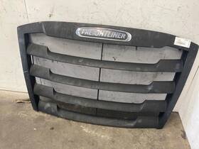 Freightliner 1402413177 2017-2024 Cascadia Grille - Used P/n 5641402413177