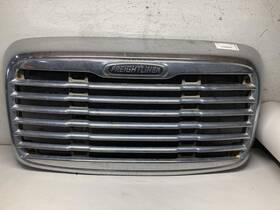 17-15107-000 Freightliner 2001-2020 Columbia 120 Grille - Used P/n 1715107000