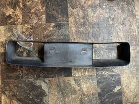 14081371 General Motors 1985-90 Chevrolet Camaro Z28 Front Bumper Grille Grill Insert Oem Gm