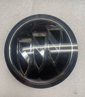 9056280 General Motors 2014 2015 2016 Buick Lacrosse Front Grille Emblem Black Chrome Tri Shield Oem