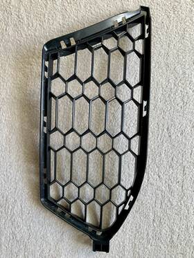 51118069440 Genuine Bmw Front Passenger Right Outer Grille For M4 M3 2021-2025 1118069440