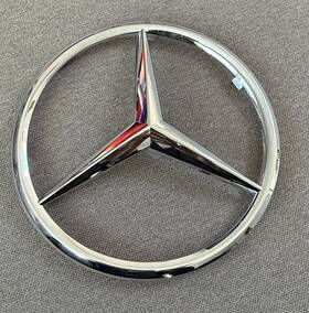 1718880086 Genuine Mercedes Grille Emblem For