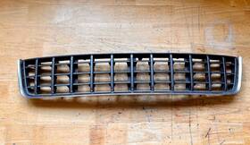 8h0807647 Genuine Vw Audi B6 S4 Convertible Cabriolet Lower Center Grille Chrome Trim