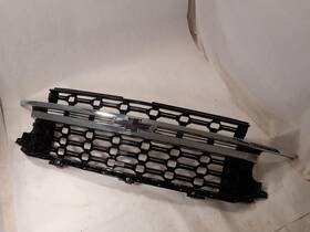 104-12085b Gm Oem Grille For Tahoe Assy Chrm Blk W-emblem Pitted