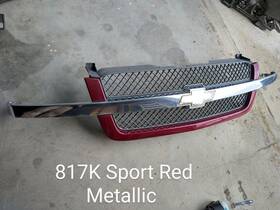 15189259 Gm 03-06 Silverado 1500 2500 3500 Grill Chrome Sport Red 817k
