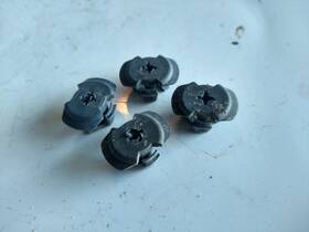 15764320 Gm Set Of 4 Grill Retainer Clips Tahoe Yukon Suburban Silverado Sierra 99-07