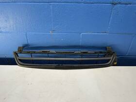 22869137 Gm 2013 Chevrolet Malibu Front Lower Radiator Black Grille New Oem