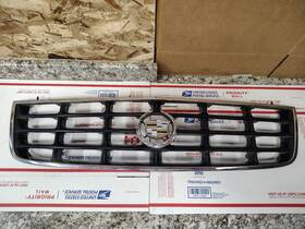 25733257 Gm 98-04 Cadillac Seville Front Upper Bumper Grille Chrome/dark Blue Assembly Oem