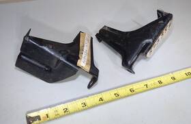 3733563 Gm Nos 1957 Chevy Belair Nomad 210 150 Outer Grille Spacer Bracket Lh Rh Pair 57