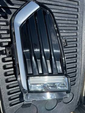 84005599 Gm Used Genuine Fog Light Bezel