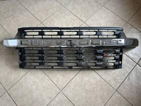 84670282 Gm Grille Silverado Z71 Without Camera Fits 2020-2022 2500hd 3500hd